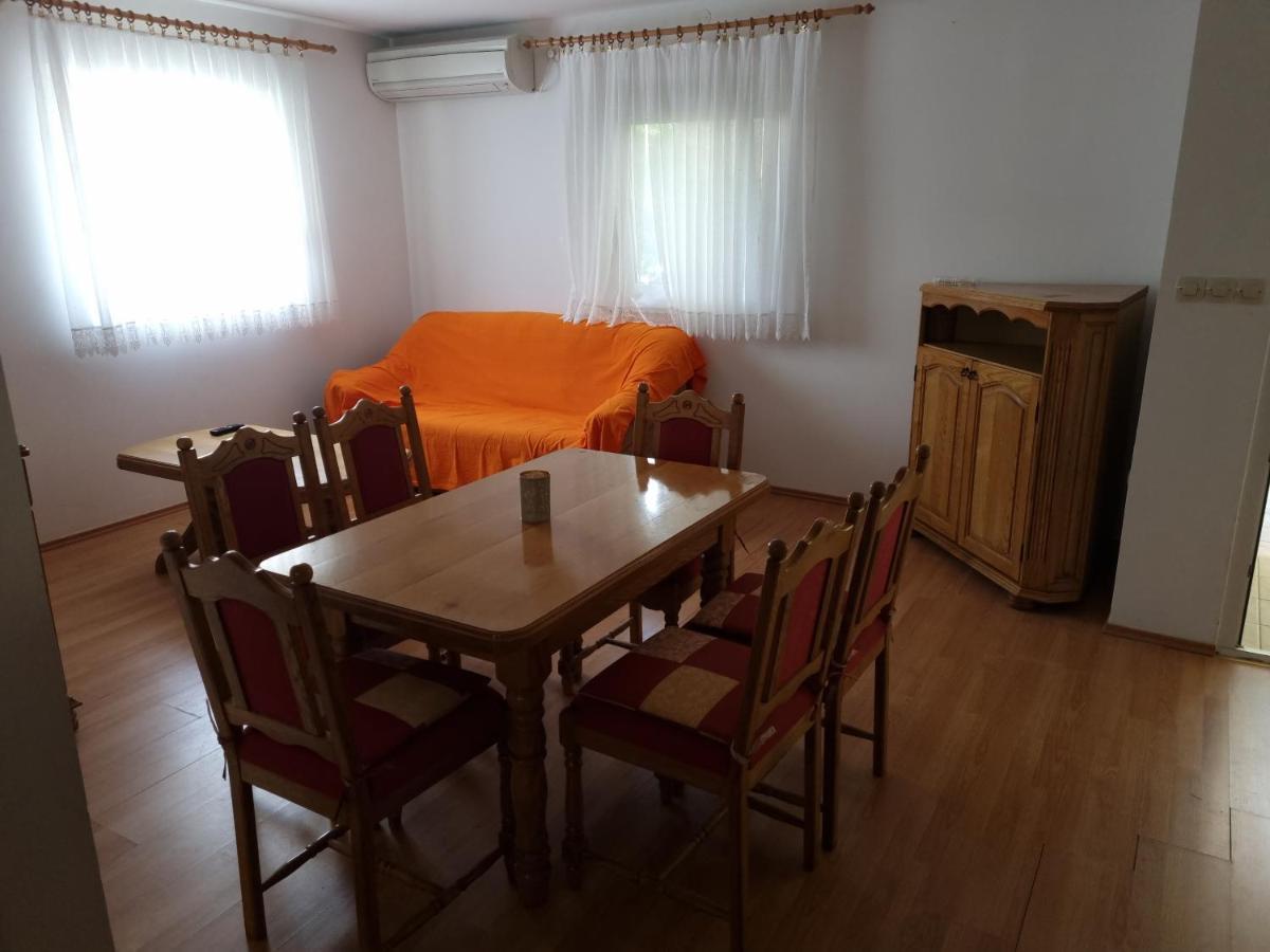 מאלינסקה Apartments Zoretic מראה חיצוני תמונה