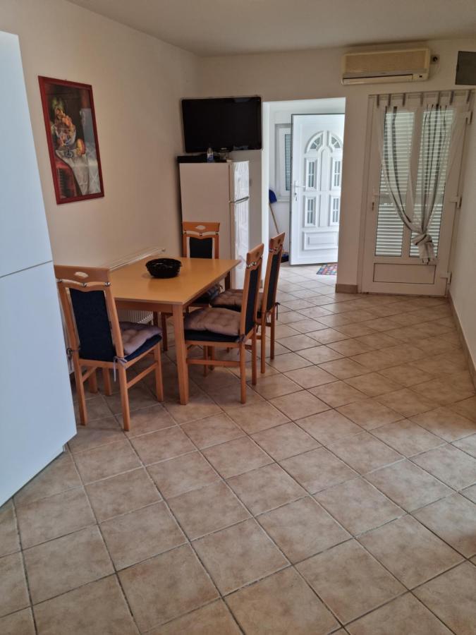 מאלינסקה Apartments Zoretic מראה חיצוני תמונה